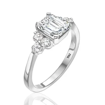 טבעת אירוסין יהלום אמרלד זהב לבן 0.50-1.22CT